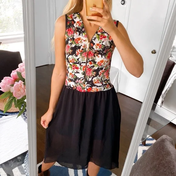 🌹 BOHO BLACK MULTI ASYMMETRICAL FLORAL MIDI DRESS! - Picture 4 of 9